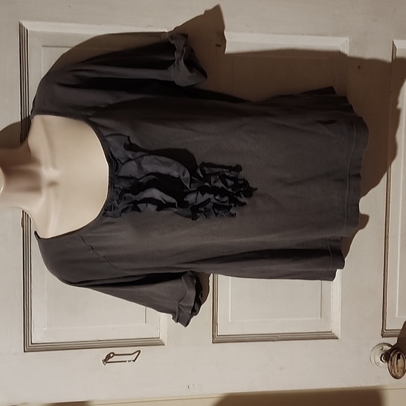 Canyon River Blues Gray 3/4 Sleeve Ruffle Top Size Large - Picture 1 of 2